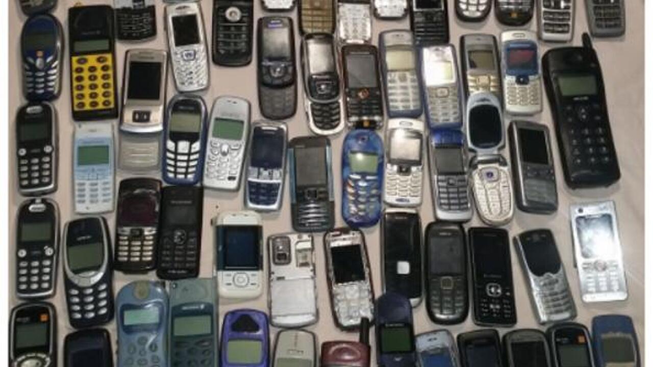 Telefon Mobil colectie 80 bucati diverse modele Telefon Mobil colectie 80 bucati diverse modele