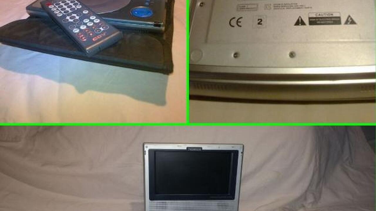 DVD player portabil 7 inch 2 buc. Husa si Telecomanda DVD player portabil 7 inch 2 buc. Husa si Telecomanda