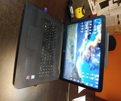 Laptop  HP 17