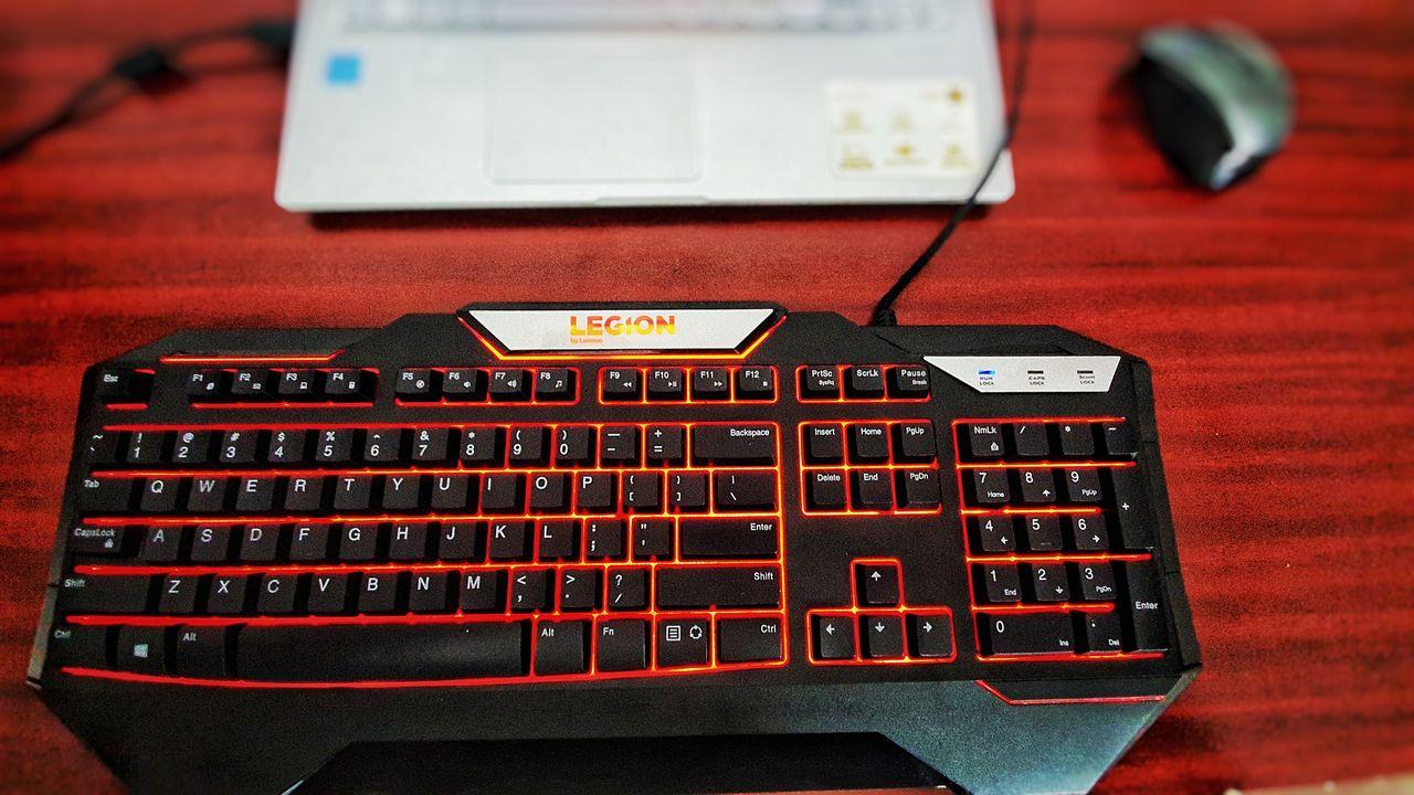 Tastatura Gaming Legion by Lenovo K200 - 1/2