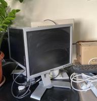 Sistem PC + Desktop monitor (3 buc.)