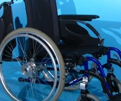 Scaun cu rotile din aluminiu Invacare   latime sezut 40 cm