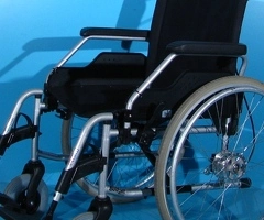 Scaun cu rotile Meyra   latime sezut 52 cm