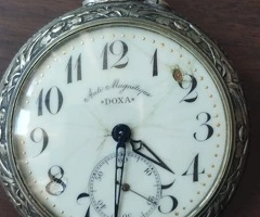 ceas vintage DOXA