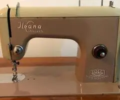 Mașina de cusut Ileana - fabricatie Cugir, stare impecabilă