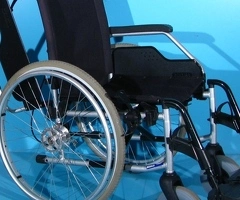 Scaun cu rotile Meyra   latime sezut 43 cm