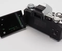 Olympus OMD E-M5 Mark II + accesorii