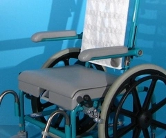 Scaun WC cu rotile din aluminiu Thomashilfen