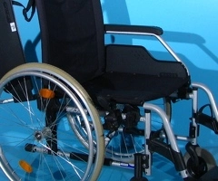 Scaun cu rotile Meyra   latime sezut 46 cm