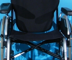 Scaun cu rotile Meyra - latime sezut 53 cm