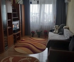 Vând apartament cu 3 Direct Proprietar