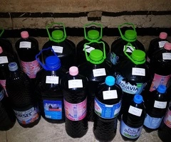 Vand vin de casa rosu sec si demisec