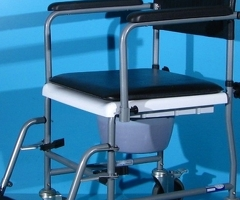 Scaun cu rotile si wc