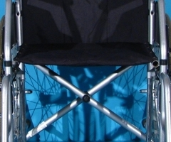 Scaun cu rotile  Meyra - latime sezut 47 cm