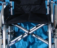 Scaun cu rotile Trenmobil / latime sezut 43 cm