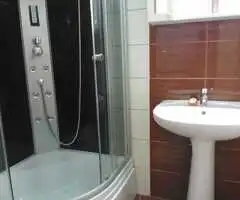 Proprietar ofer penthouse 108 mpu, 3 camere, 2 bai, centrala, parcare, AC. Cartierul Latin