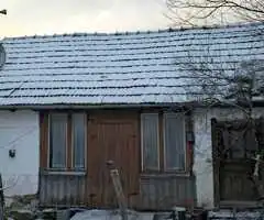 Vand casa cu cabana in curte