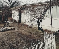 Vand casa din caramida