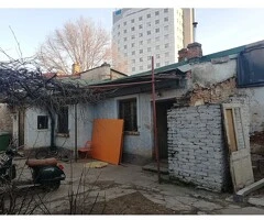 Piata Victoriei A.I.Cuza teren cu casa demolabila