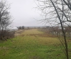 Teren la strada principala Prundeni,  Valcea,  7 km de Dragasani, 2570 mp intr+extr