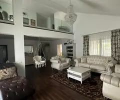 GM1731Casă de vânzare în Ogrezeni – Proprietate premium, mobilată