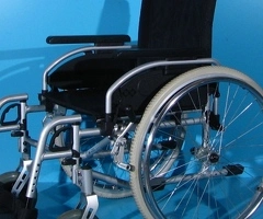 Scaun cu rotile din aluminiu - B+B