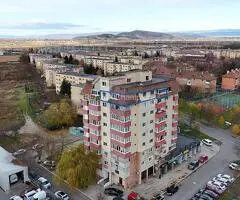 Apartament 4 camere, decomandat, mobilat si utilat,Triaj-Brasov