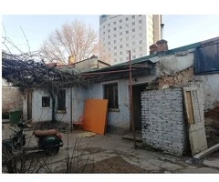 Piata Victoriei teren cu casa demolabila