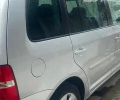 VW Touran 2003, 1.6 FSI