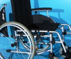 Scaun cu rotile  Drive - latime sezut 48 cm