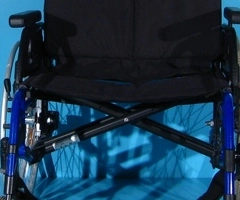 Scaun cu rotile din aluminiu  Breezy - latime sezut 60 cm