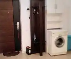 inchiriez garsoniera cu parcare