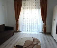 Proprietar inchiriez studio