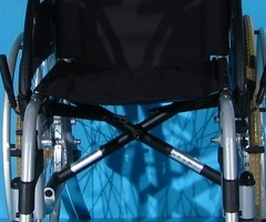 Scaun cu rotile  Breezy - latime sezut 40 cm