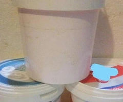 Galeti plastic alimentar cu capac si maner 1L 25 buc NOI